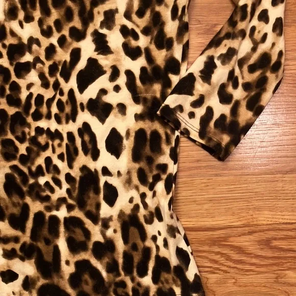 Cache leopard top - Picture 3 of 8